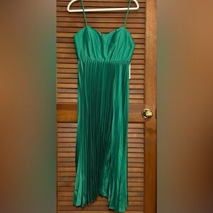 Nicole Miller Vibrant Green pleated Dress